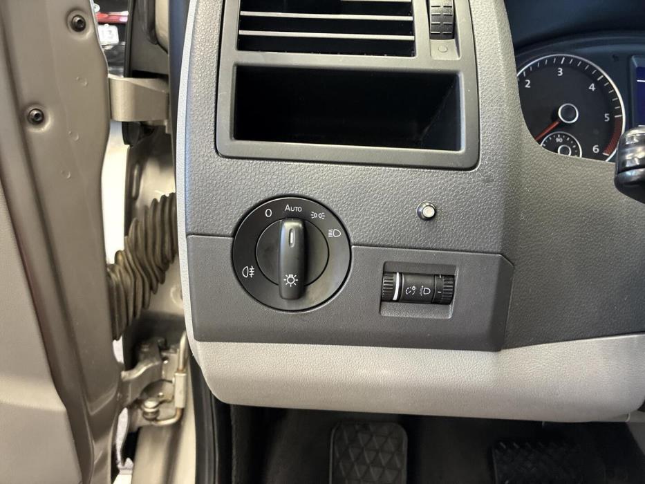 VOLKSWAGEN Transporter 2014