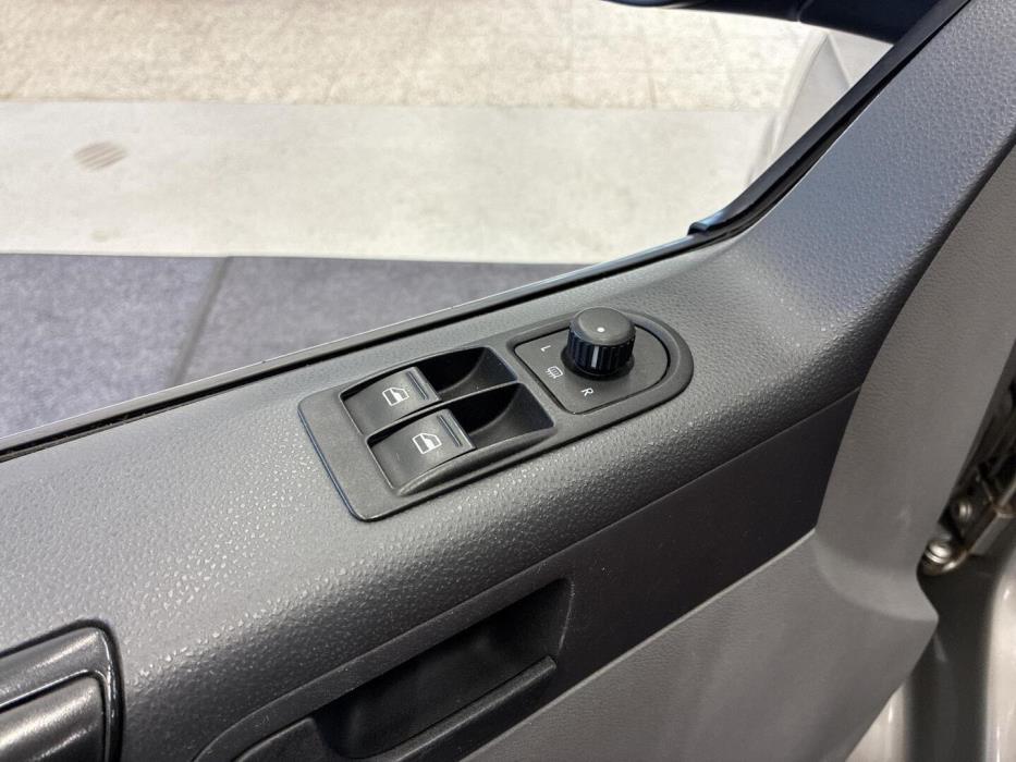 VOLKSWAGEN Transporter 2014