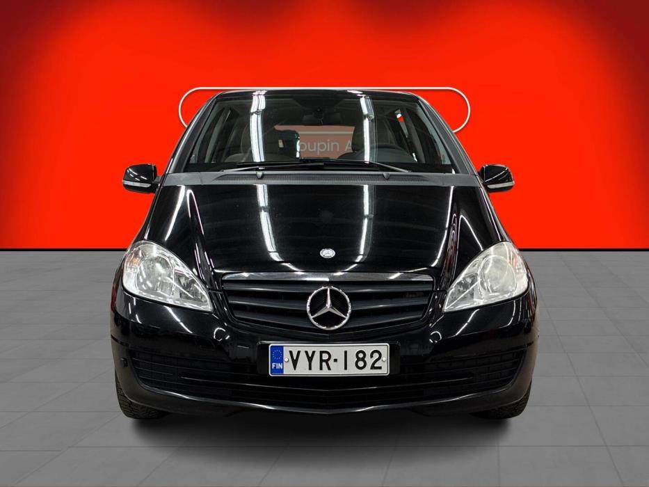 MERCEDES-BENZ A 2010
