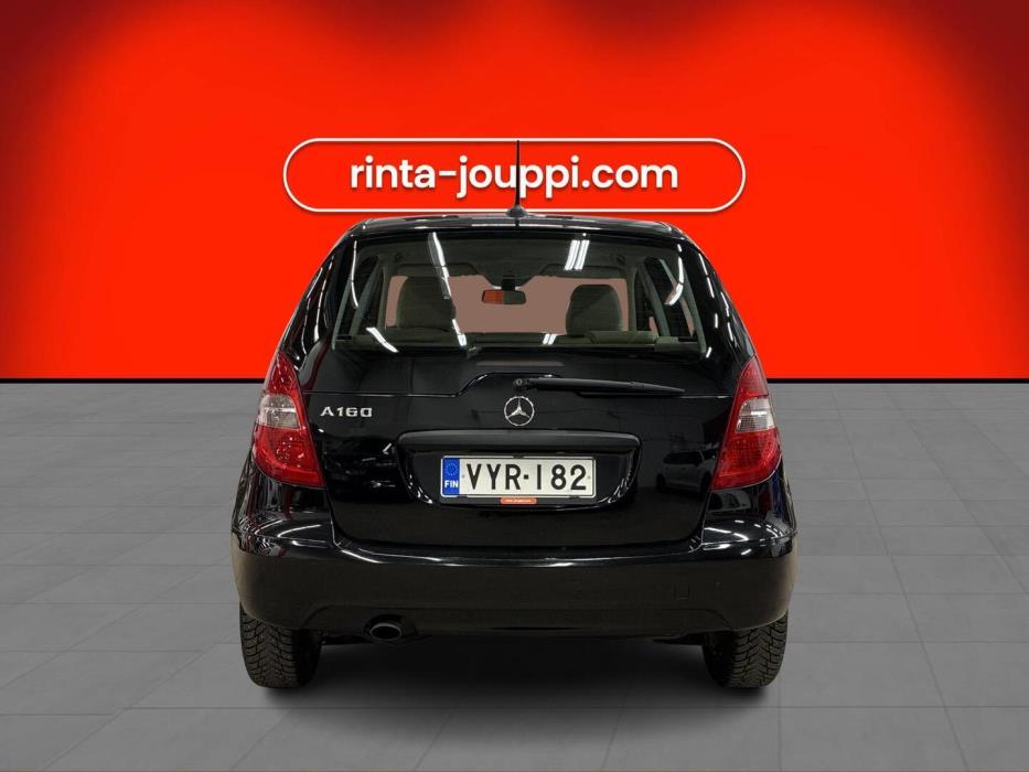 MERCEDES-BENZ A 2010