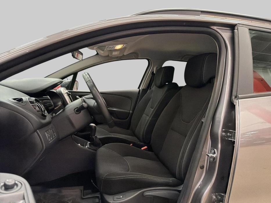 RENAULT Clio 2016