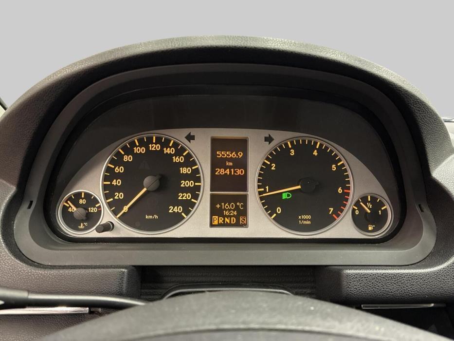 MERCEDES-BENZ B 2009