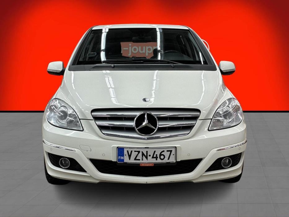 MERCEDES-BENZ B 2009