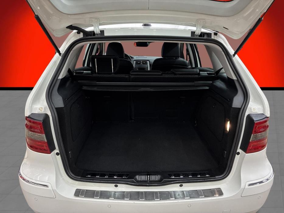 MERCEDES-BENZ B 2009