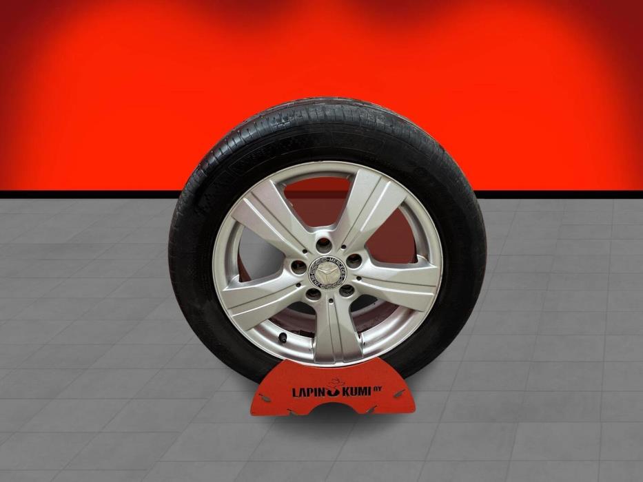 MERCEDES-BENZ B 2009