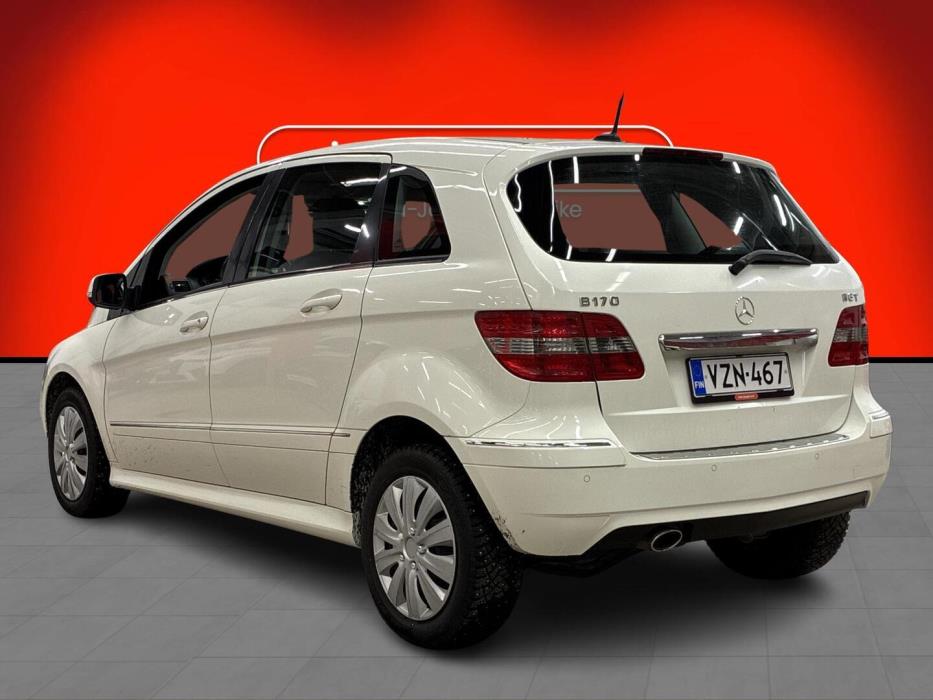 MERCEDES-BENZ B 2009