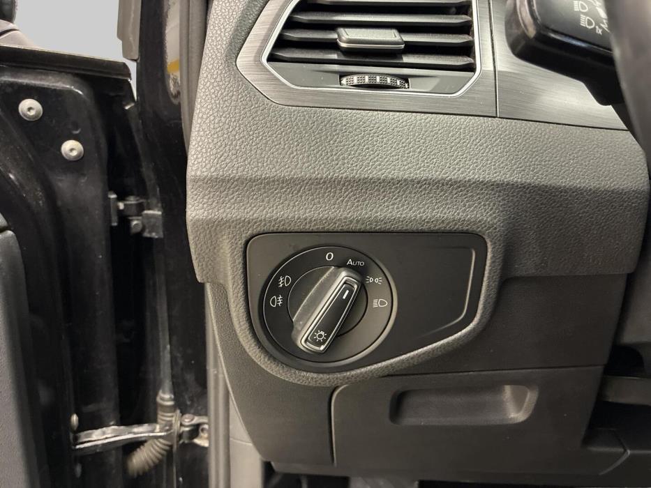 VOLKSWAGEN GOLF SPORTSVAN 2019