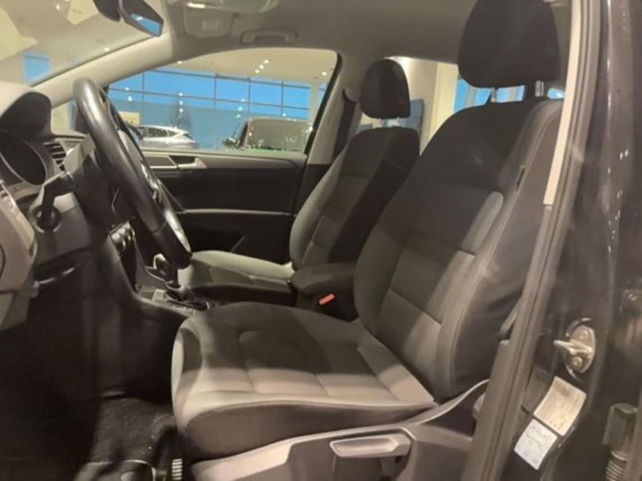 VOLKSWAGEN GOLF SPORTSVAN 2019