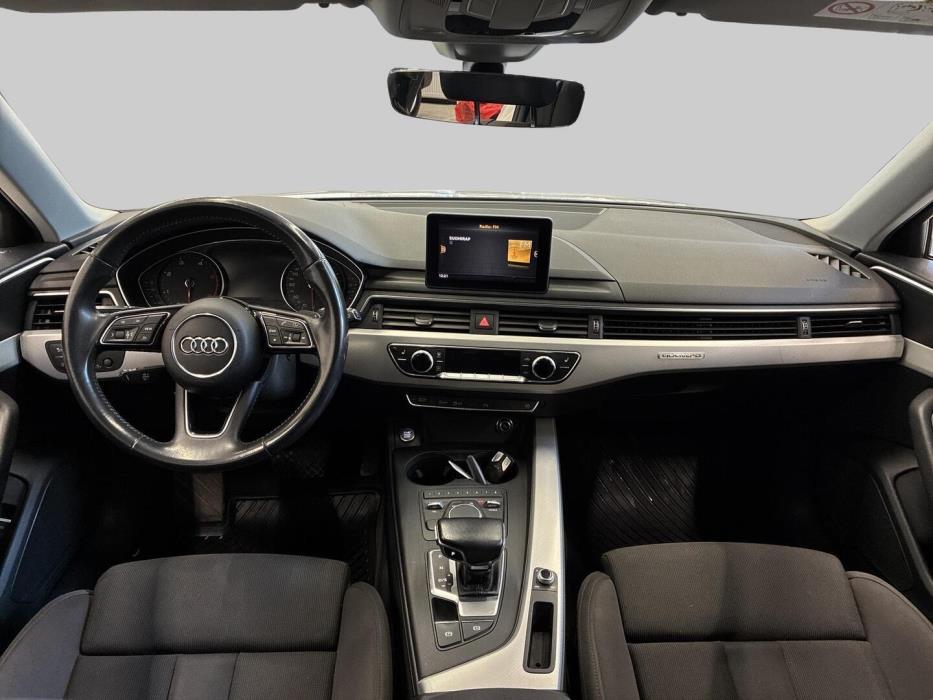 AUDI A4 2016