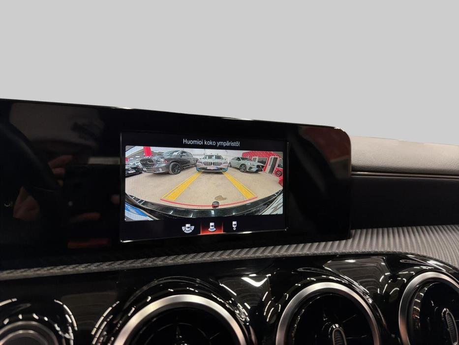 MERCEDES-BENZ A 2020