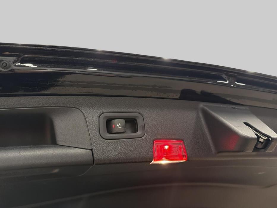 MERCEDES-BENZ A 2020