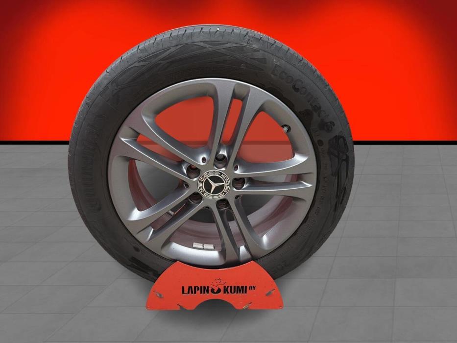 MERCEDES-BENZ A 2020