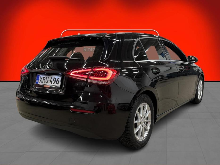MERCEDES-BENZ A 2020
