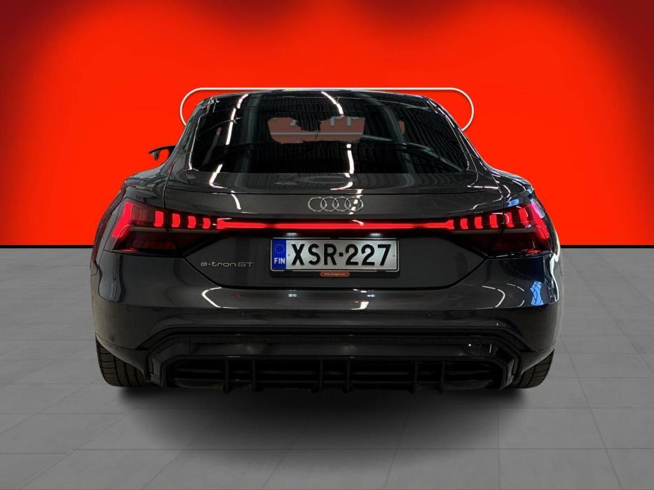AUDI e-tron GT 2021