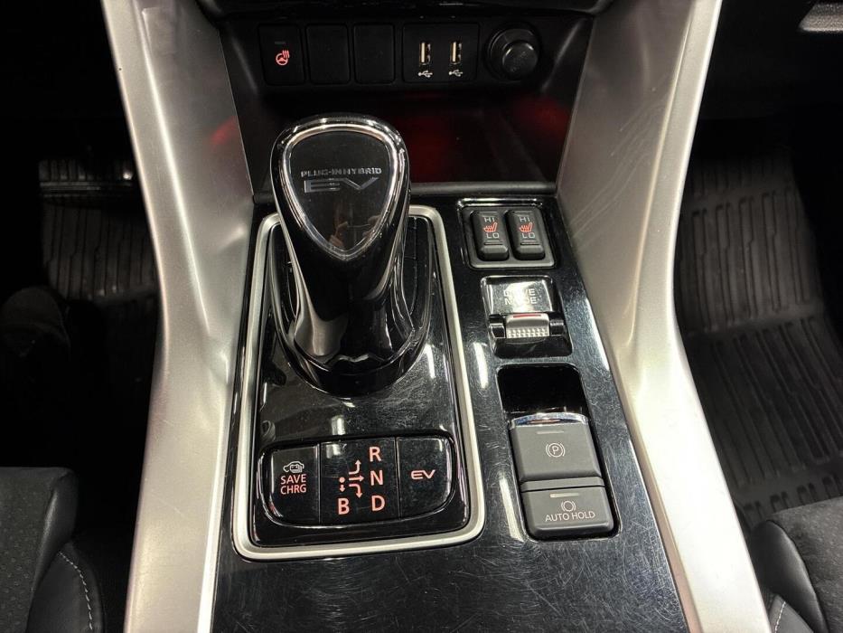 MITSUBISHI ECLIPSE CROSS 2021