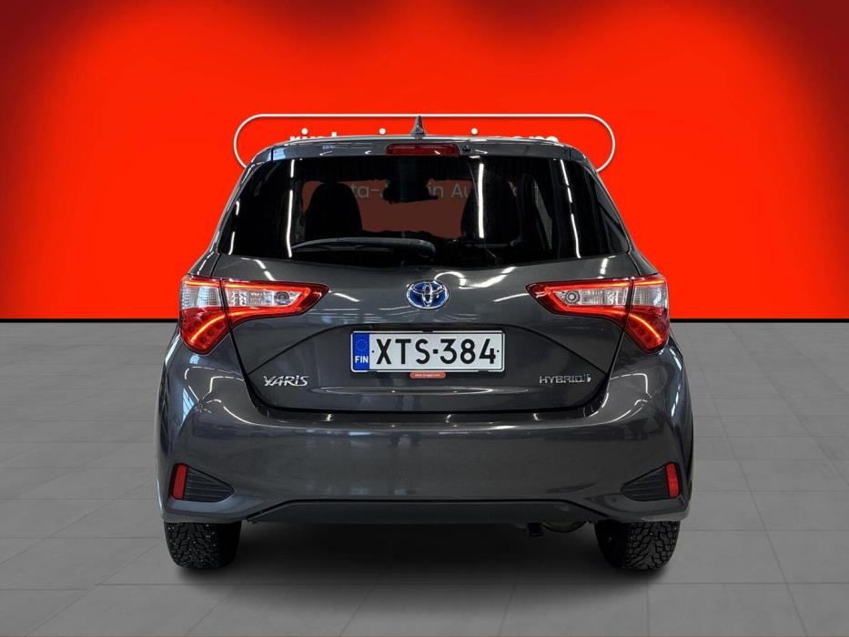 TOYOTA YARIS 2020
