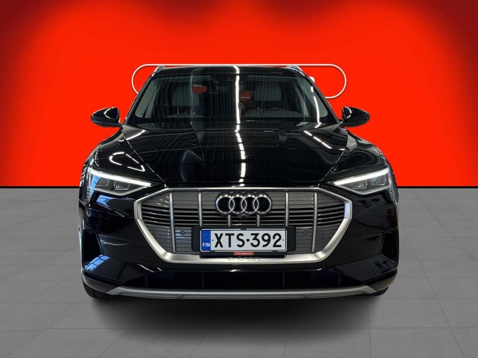 AUDI E-TRON 2023