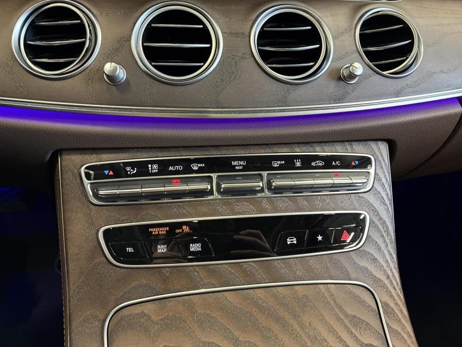 MERCEDES-BENZ E 2023