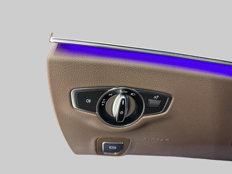 MERCEDES-BENZ E 2023