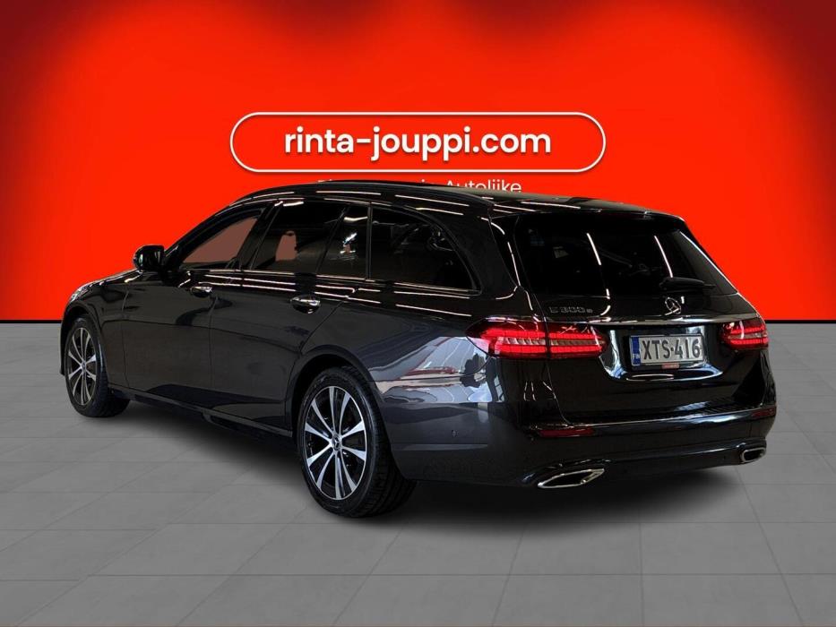MERCEDES-BENZ E 2023