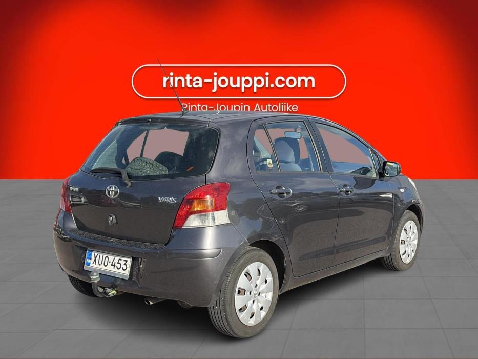 TOYOTA Yaris 2009