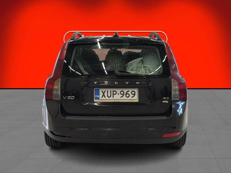 VOLVO V50 2009