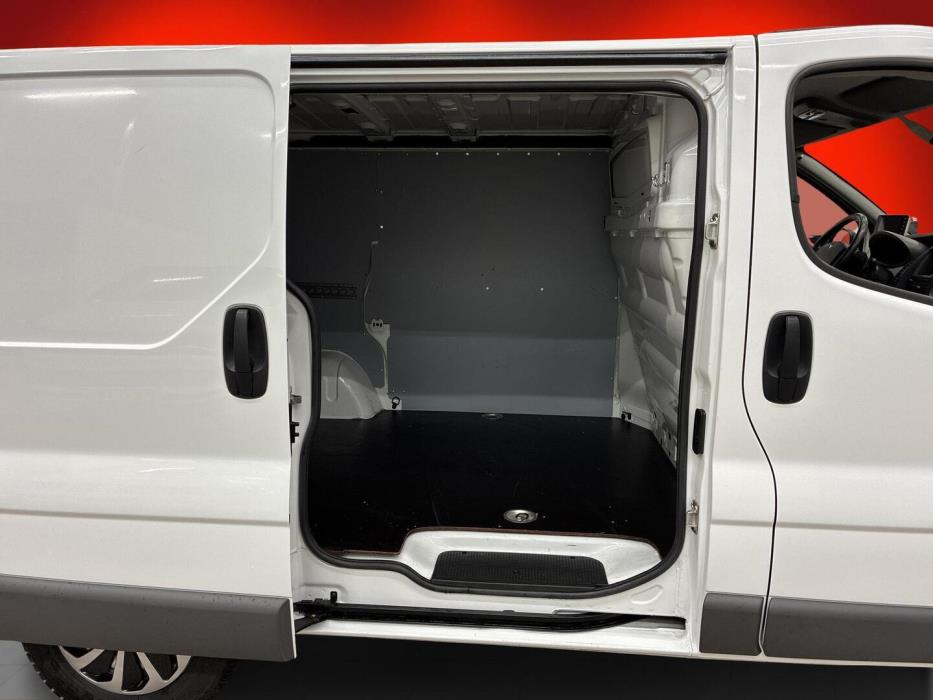 RENAULT Trafic 2015