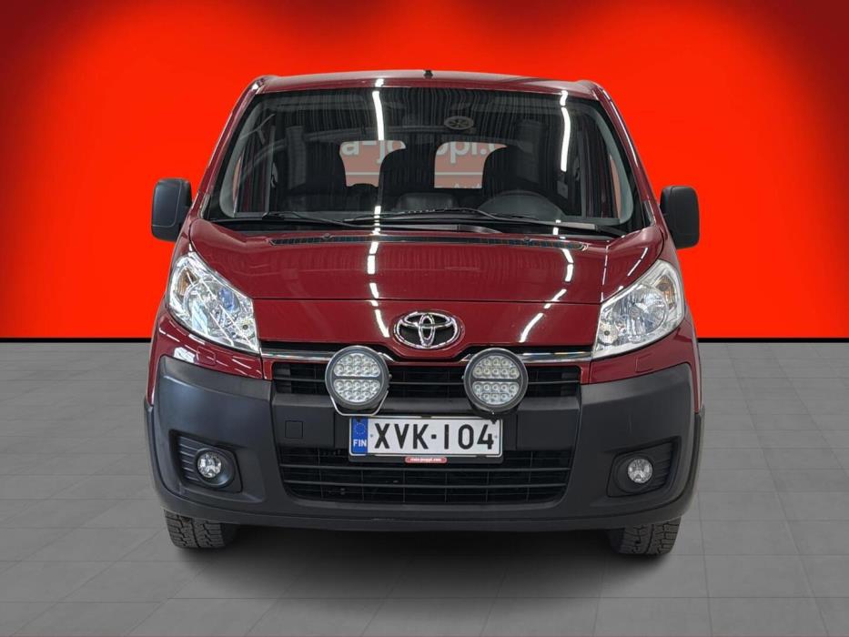 TOYOTA Proace 2013