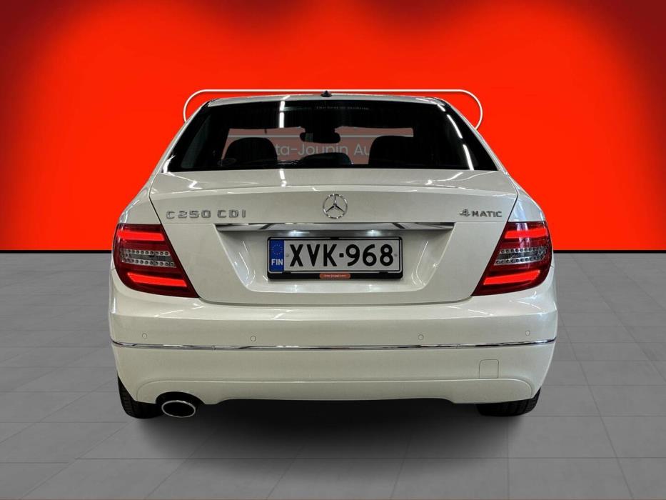 MERCEDES-BENZ C 2013