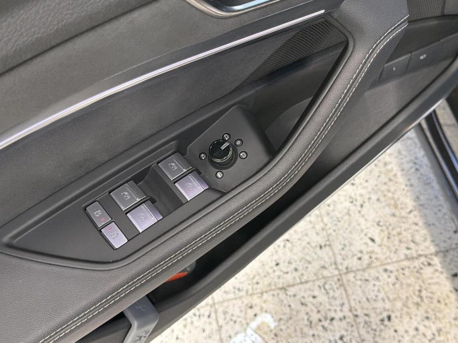 AUDI Q8 e-tron 2024