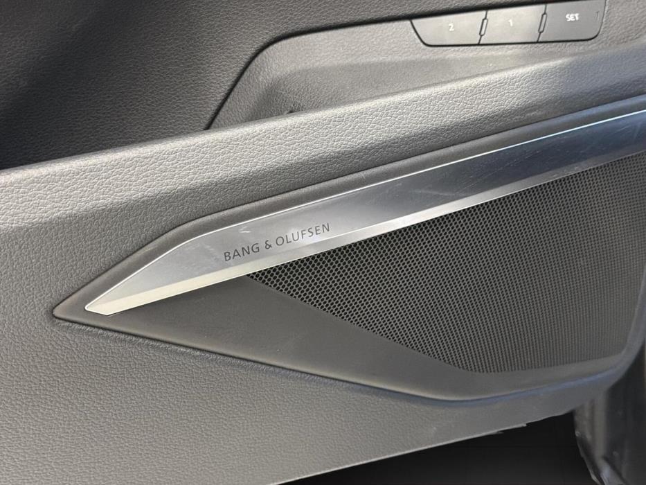 AUDI Q8 e-tron 2024