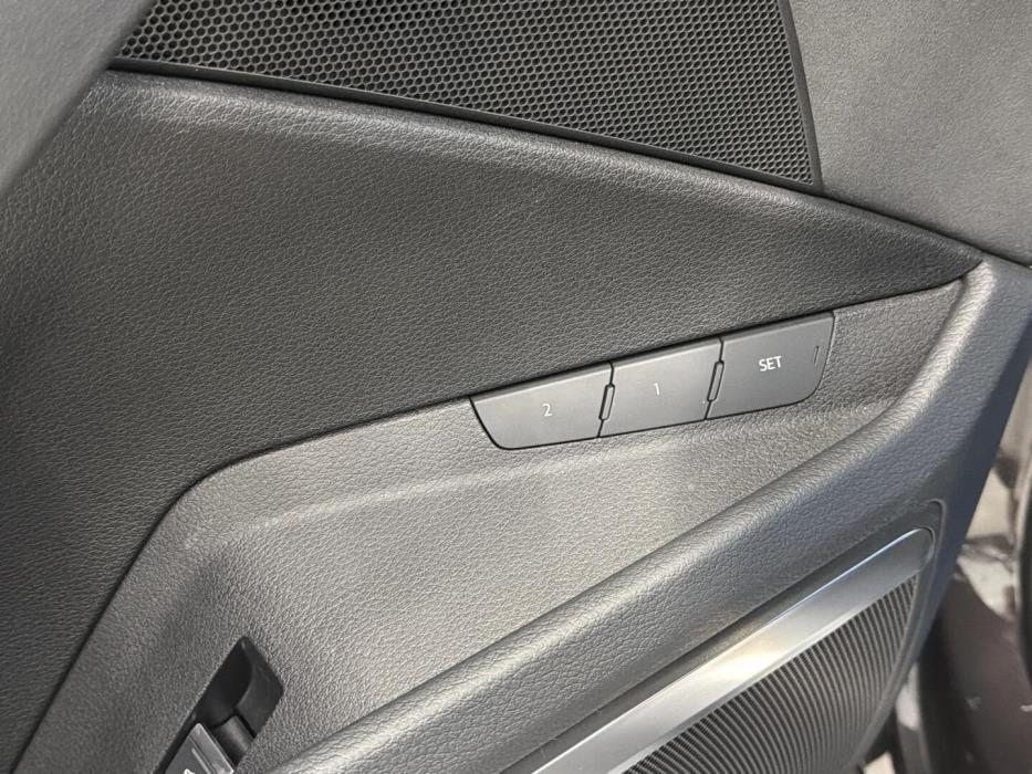 AUDI Q8 e-tron 2024