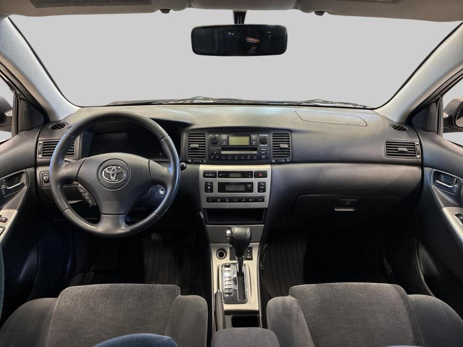 TOYOTA Corolla 2004