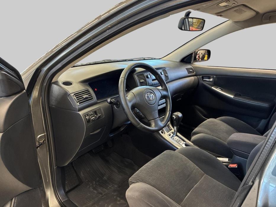 TOYOTA Corolla 2004