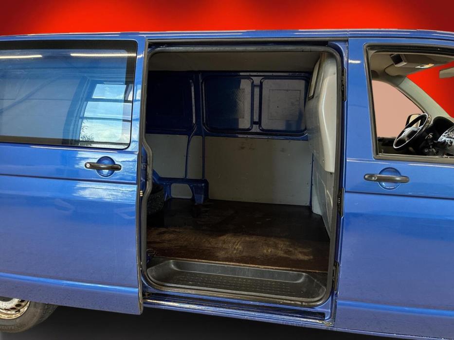 VOLKSWAGEN Transporter 2004