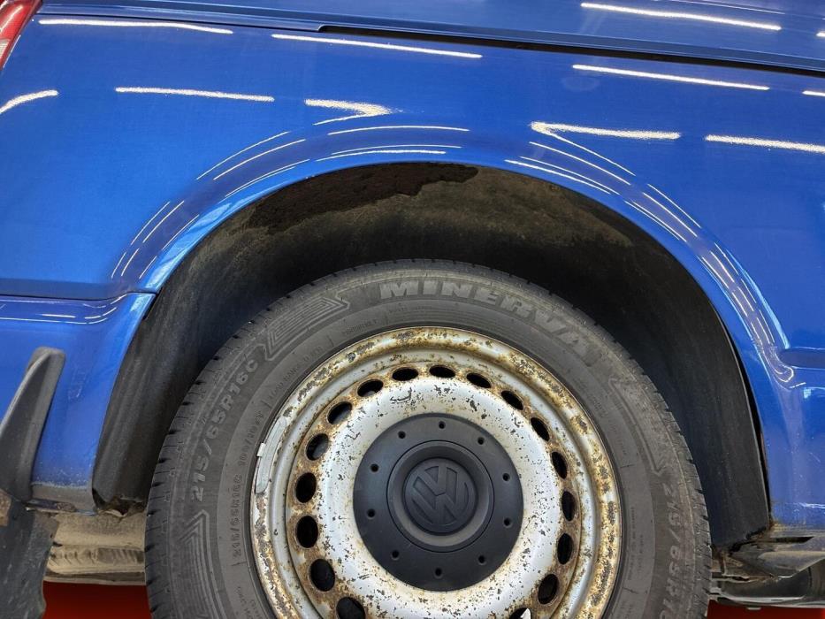 VOLKSWAGEN Transporter 2004
