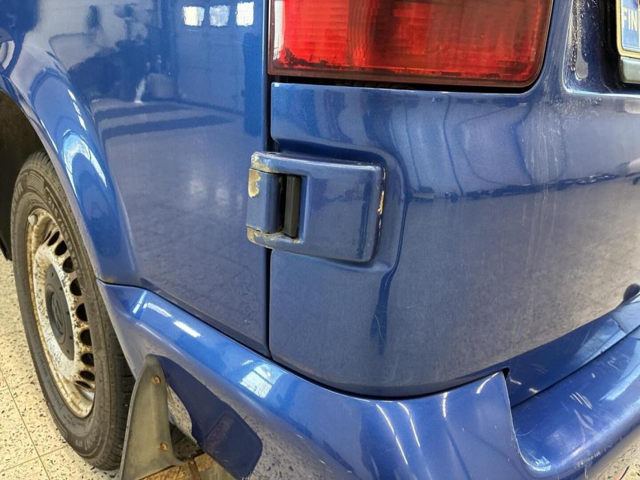 VOLKSWAGEN Transporter 2004