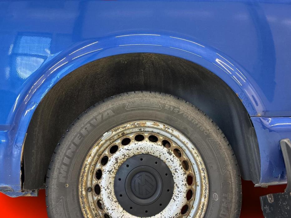 VOLKSWAGEN Transporter 2004