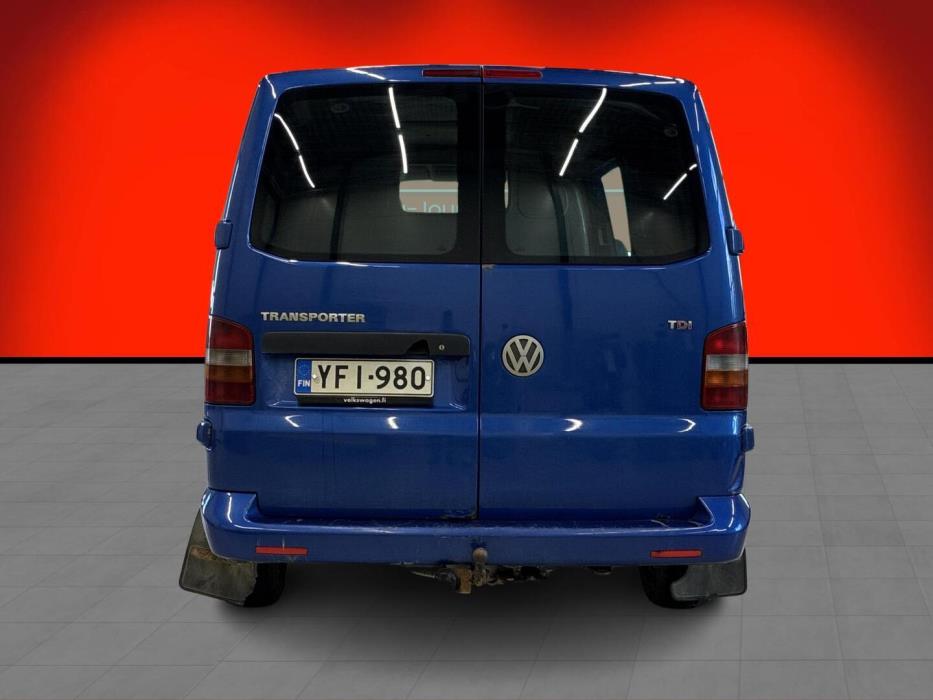 VOLKSWAGEN Transporter 2004