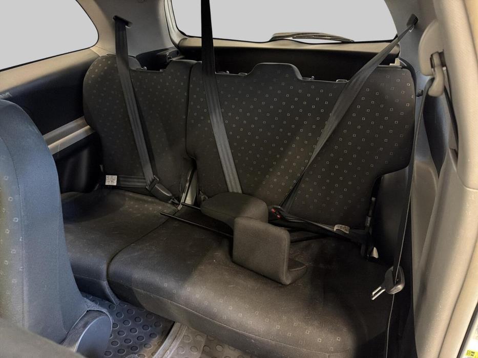 TOYOTA Yaris 2006