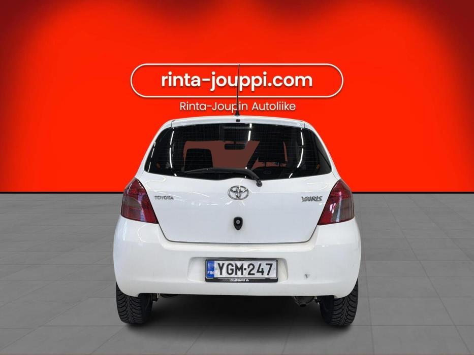 TOYOTA Yaris 2006