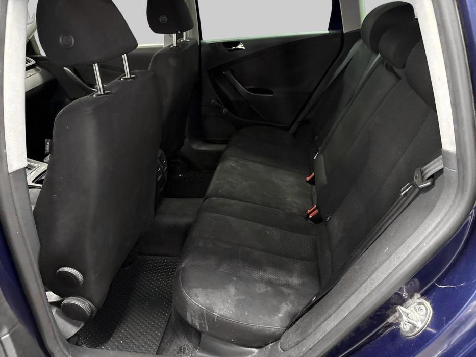 VOLKSWAGEN Passat 2008