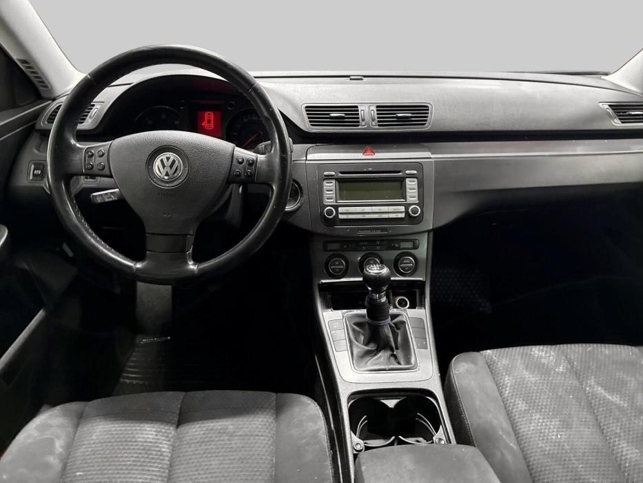 VOLKSWAGEN Passat 2008
