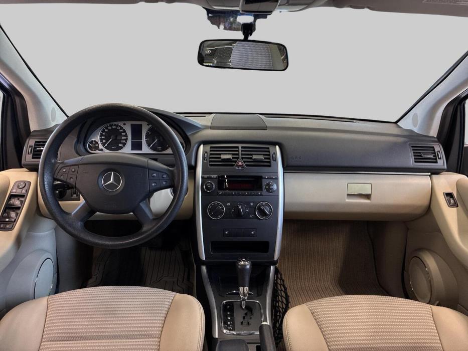 MERCEDES-BENZ B 2005