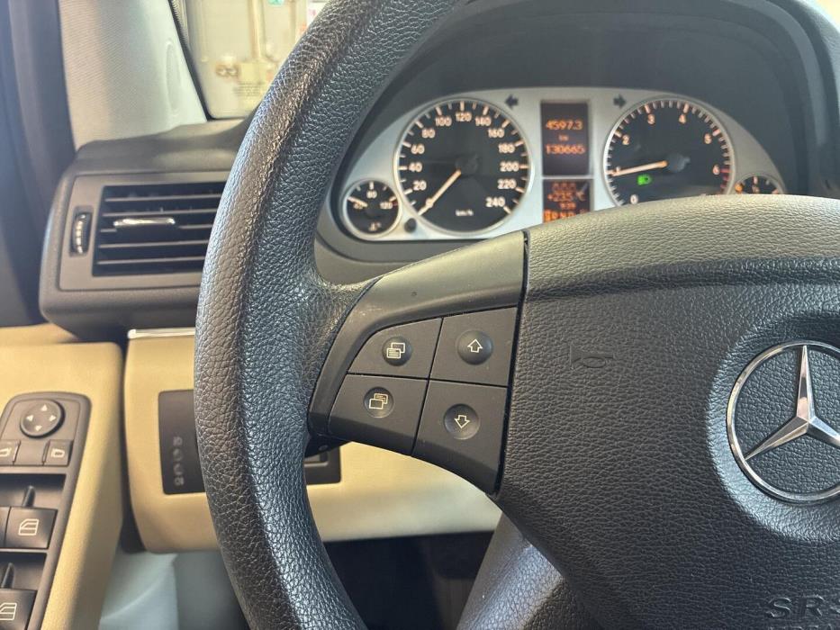 MERCEDES-BENZ B 2005