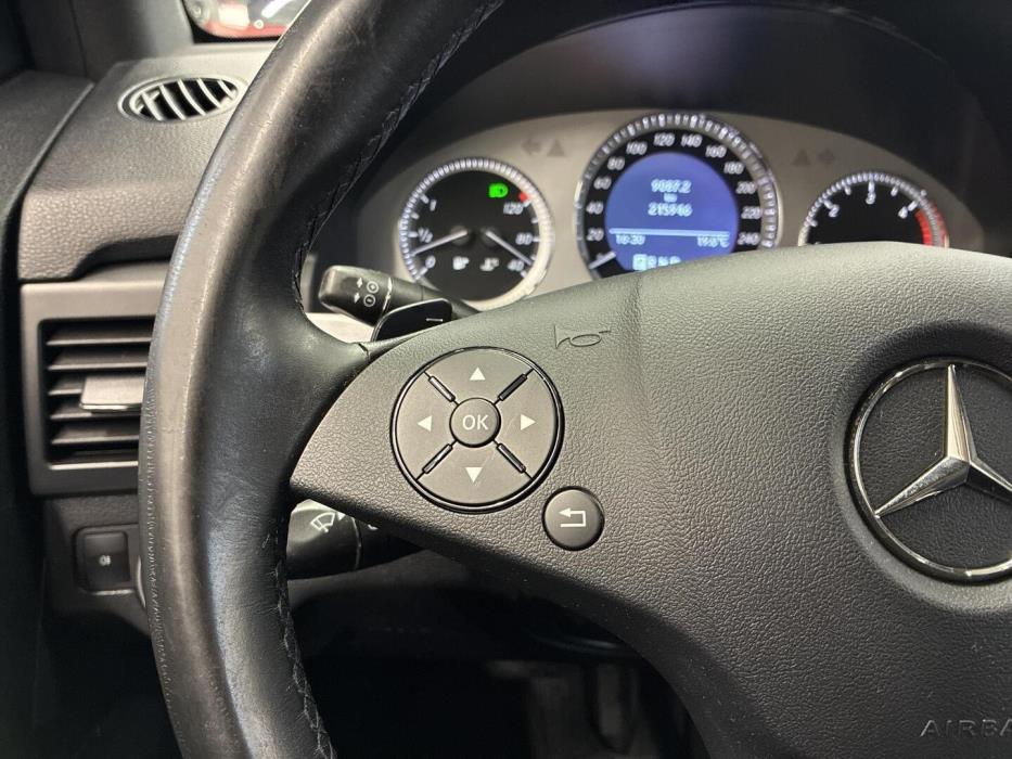 MERCEDES-BENZ GLK 2012