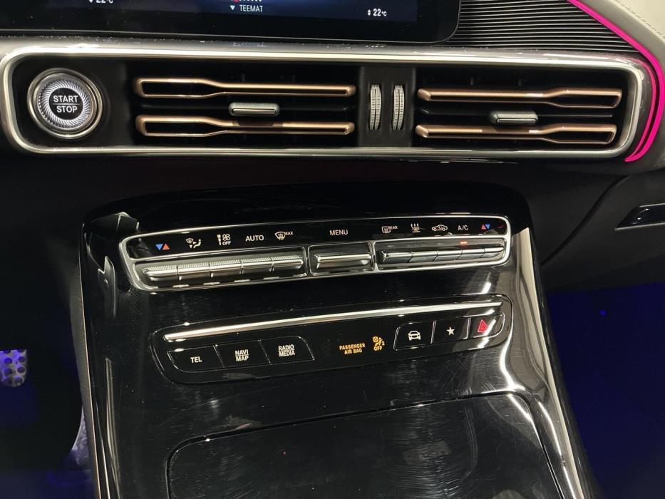 MERCEDES-BENZ EQC 2022