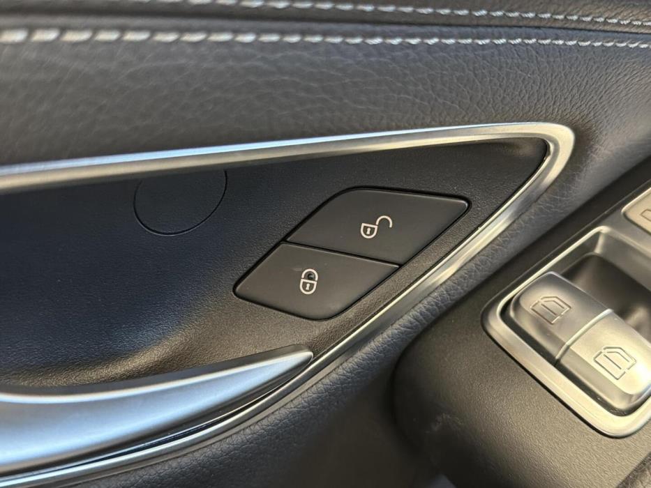 MERCEDES-BENZ C 2016