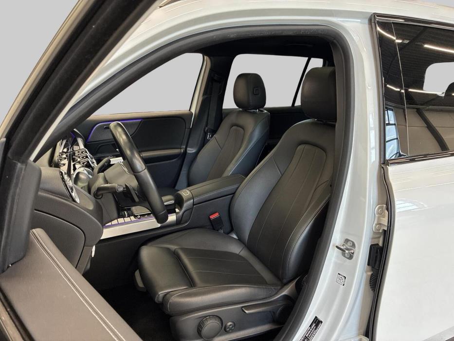 MERCEDES-BENZ EQB 2023