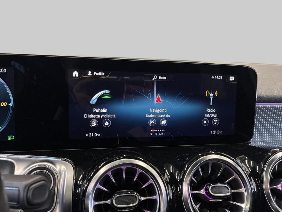 MERCEDES-BENZ EQB 2023